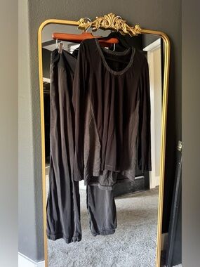 lululemon athletica Black Long-Sleeve Top and Pants Set